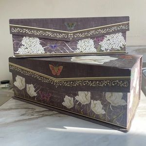 SET of 2 keepsake storage box butterfly design set- magnetic closure